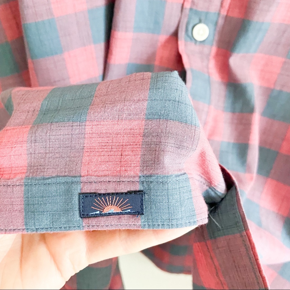 Faherty | Checkered Organic Cotton Short Sleeve - Picture 3 of 7